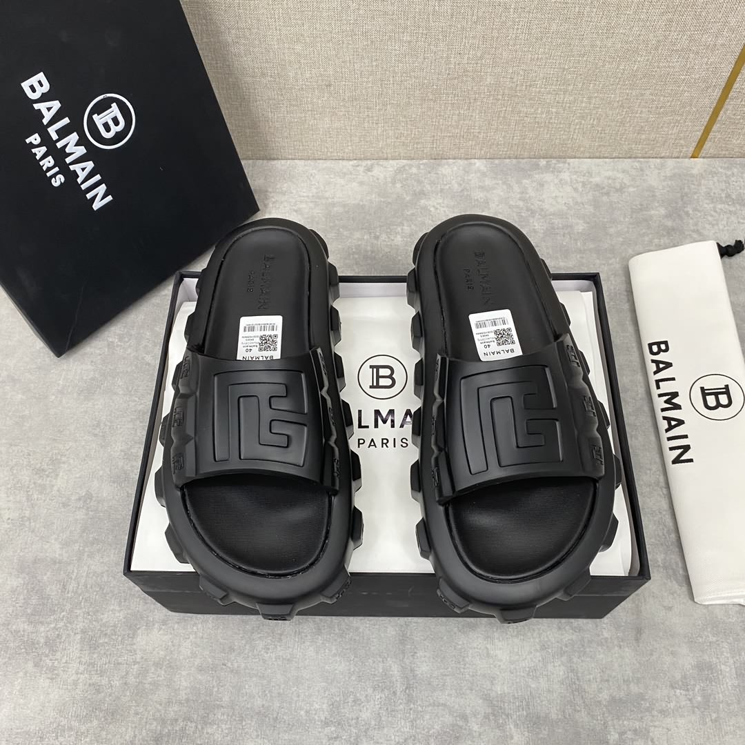 BALMA*N /巴爾-曼新品浮雕徽標拖鞋