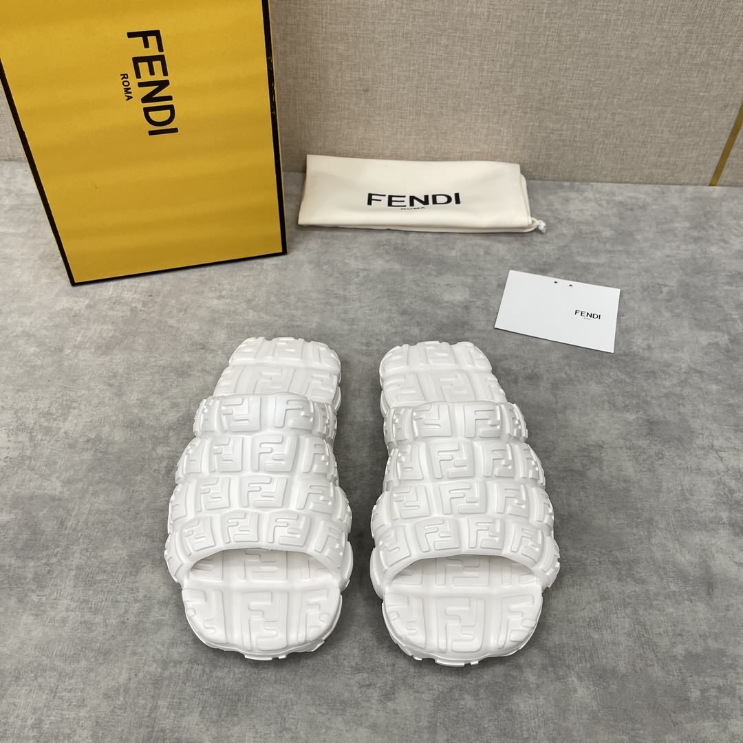 芬-迪 Fend*  Cloud涼鞋