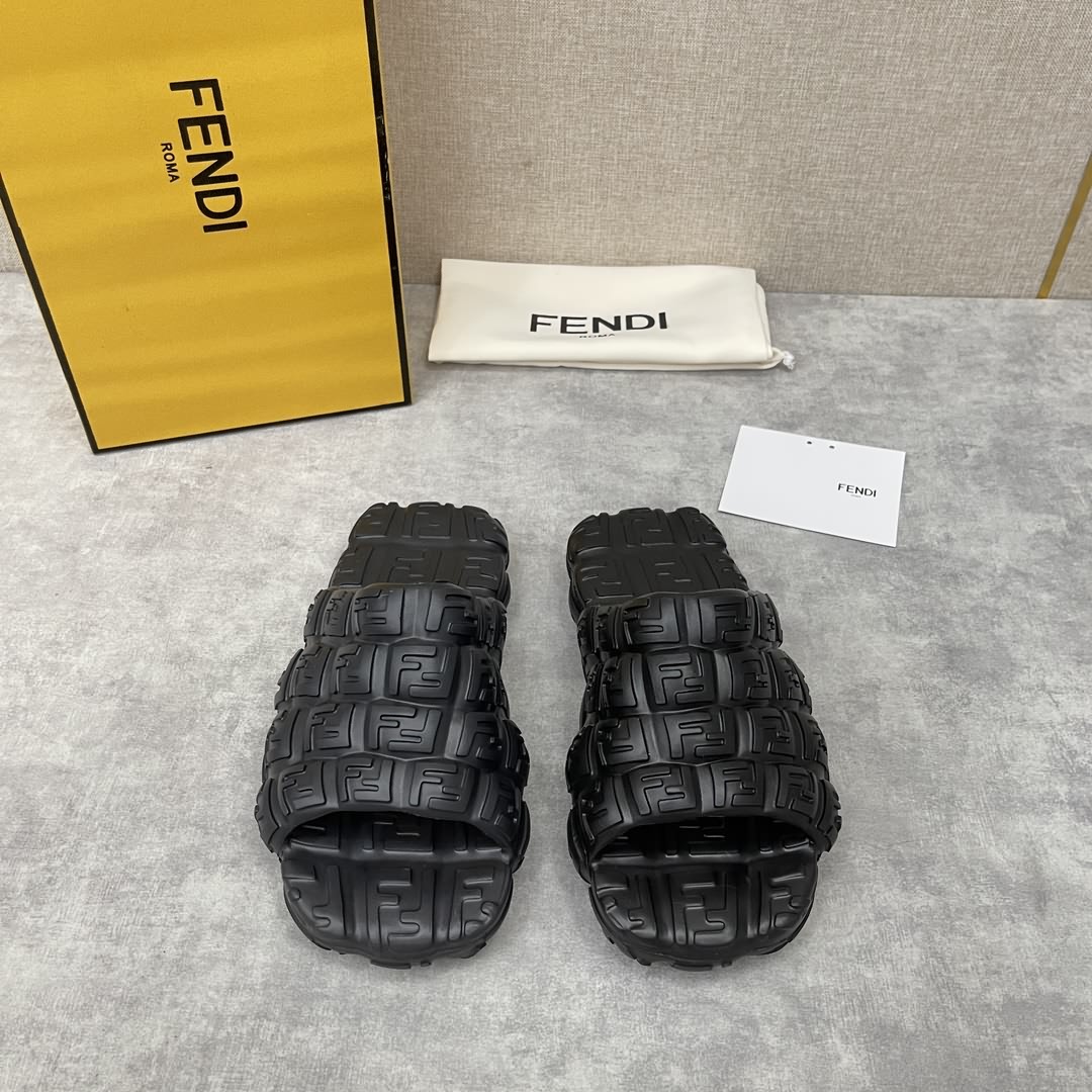 芬-迪 Fend*  Cloud涼鞋