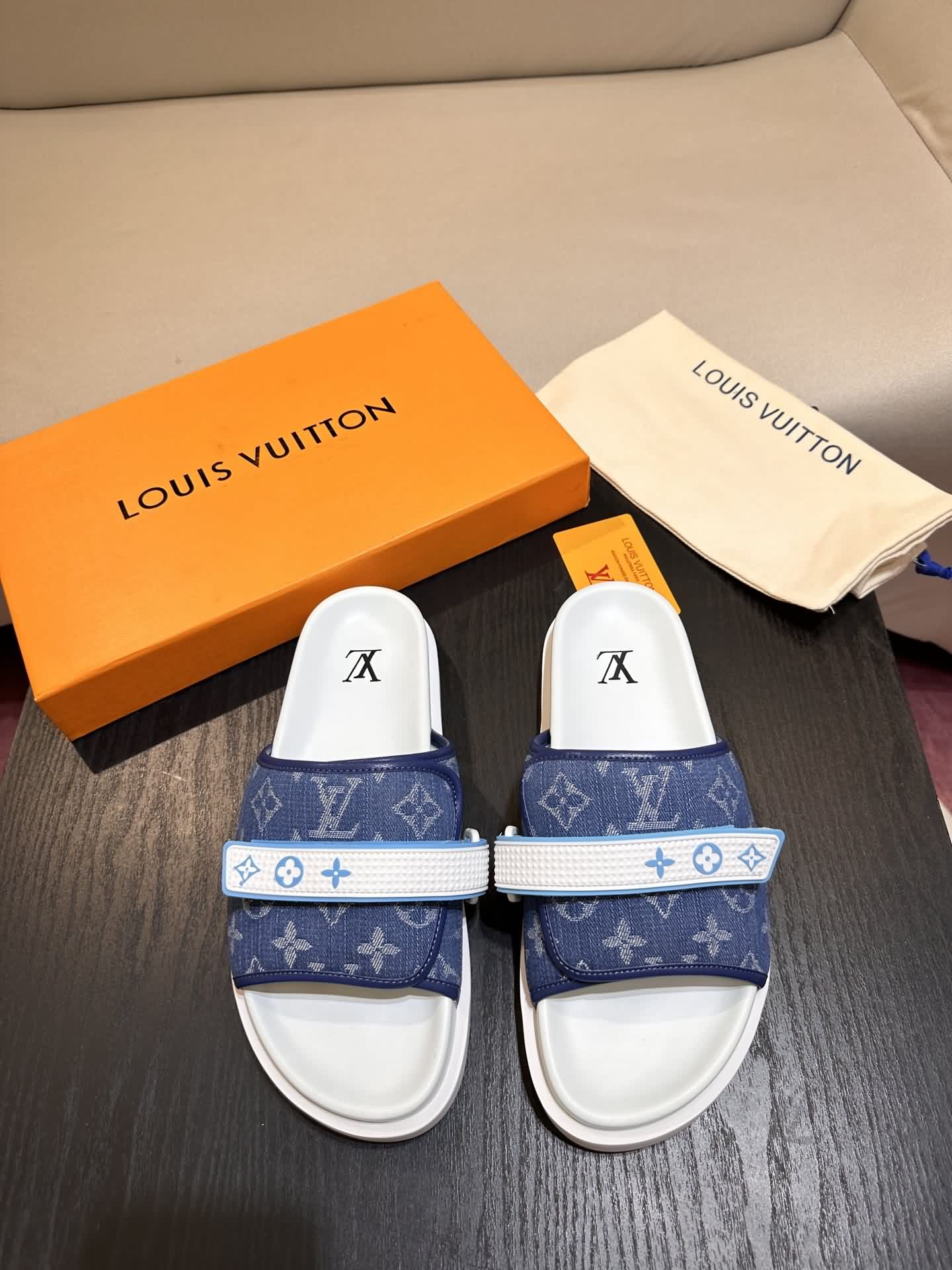 L奢品Trainer 涼拖鞋