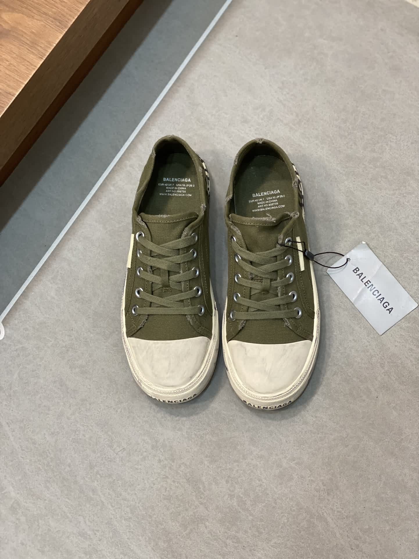 【 BALENCIAGA】巴黎世*做舊款