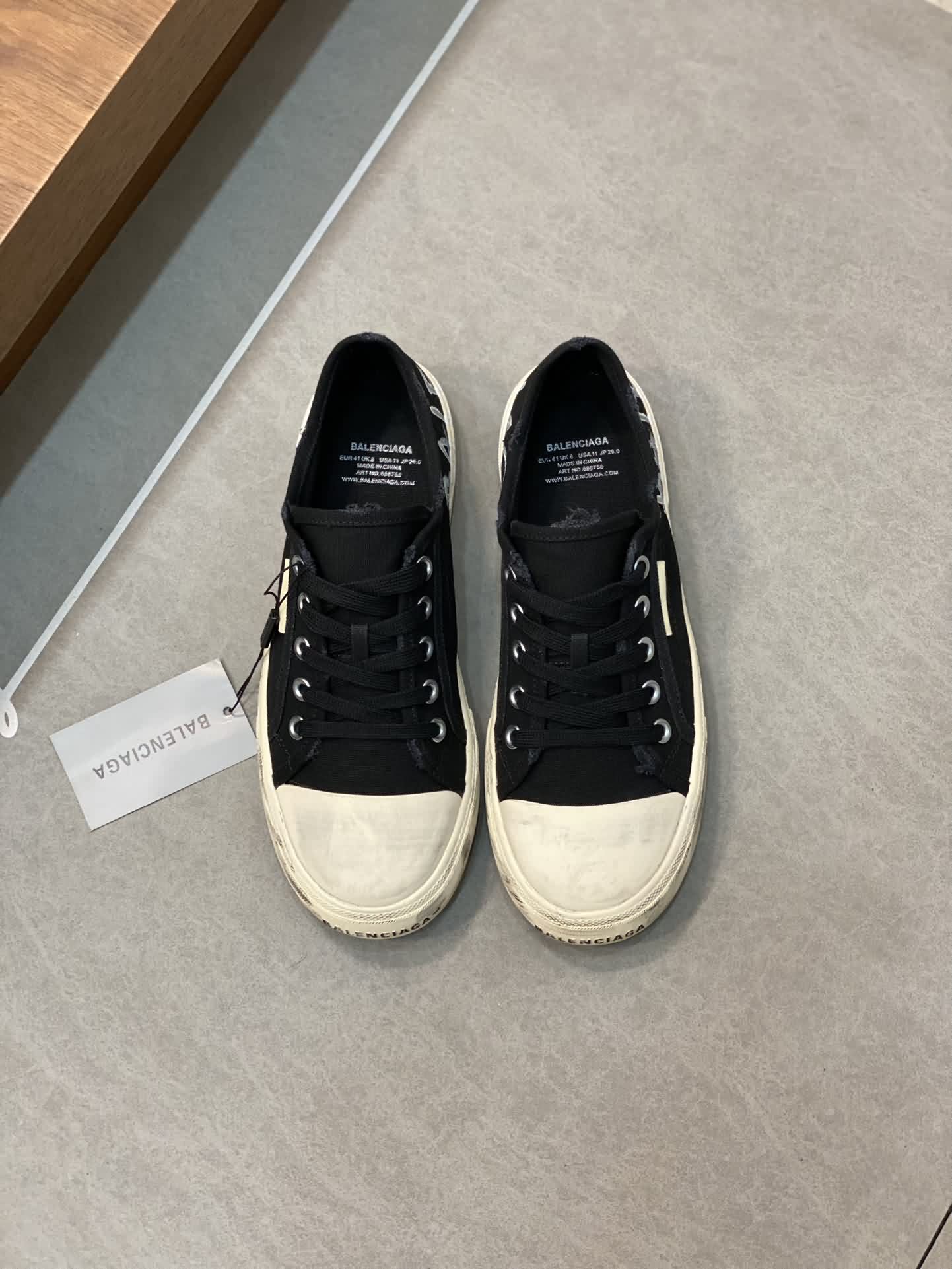 【 BALENCIAGA】巴黎世*做舊款