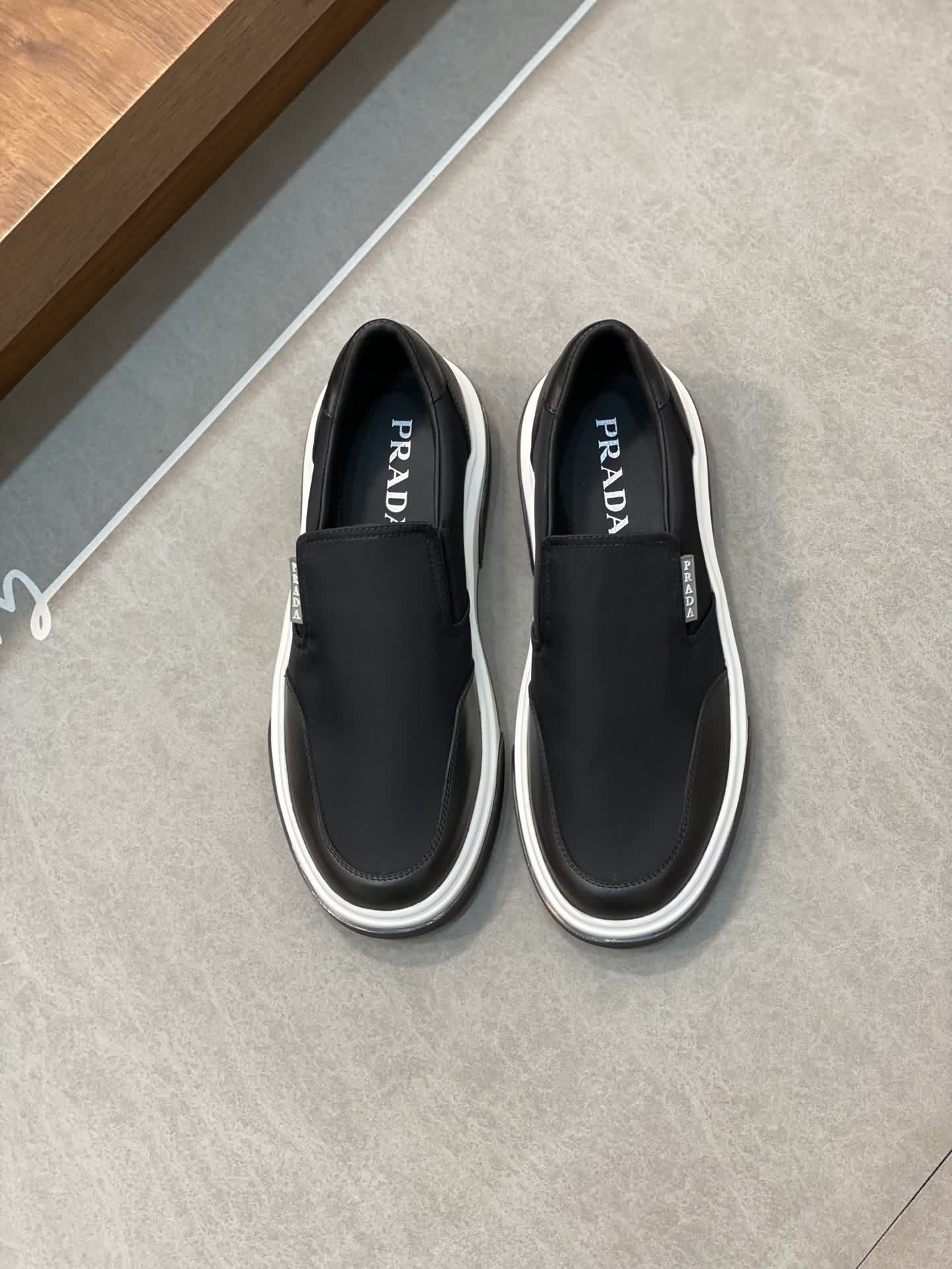 【PRADA】普拉達