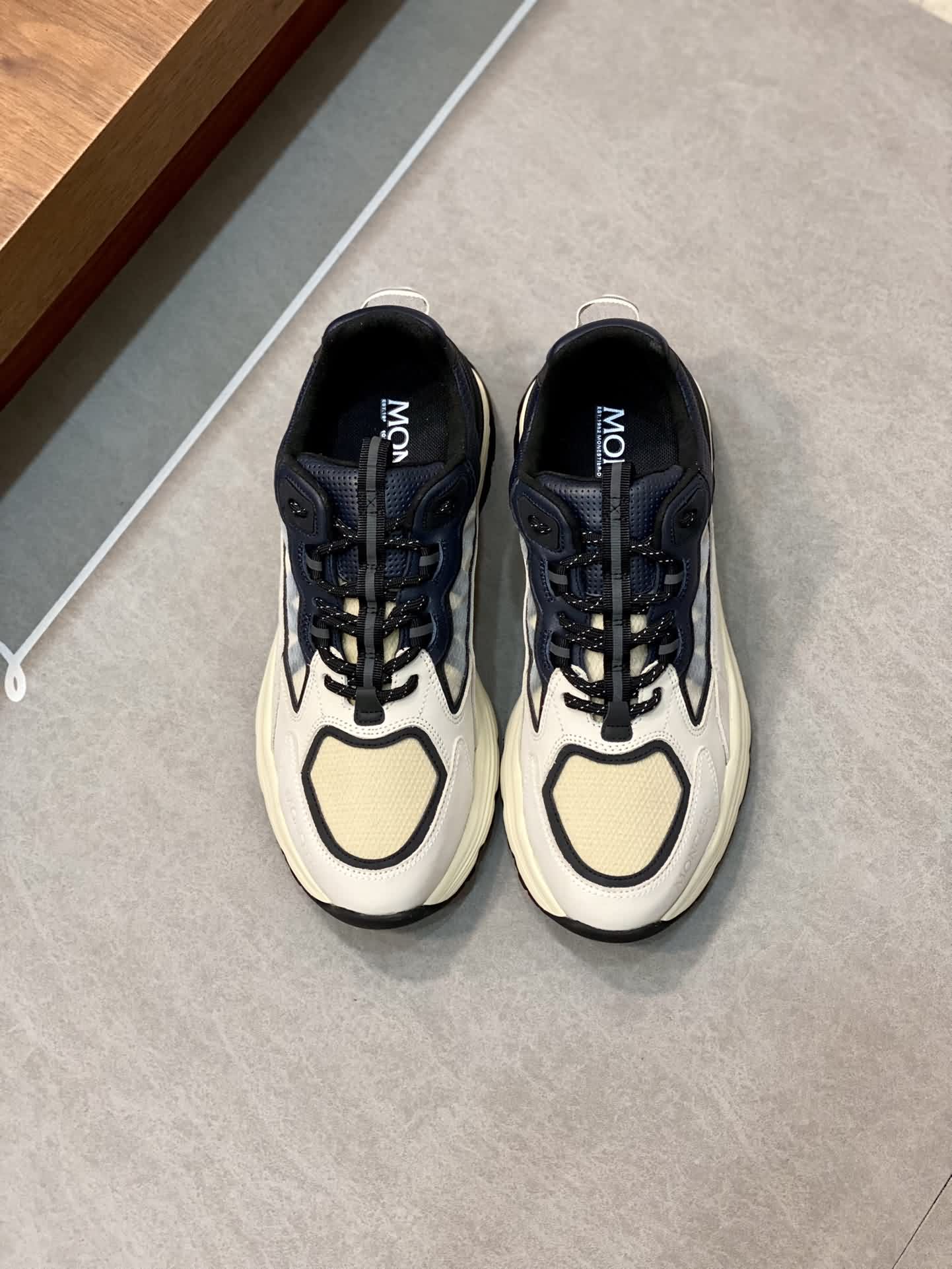 Moncler蒙口男鞋運動鞋