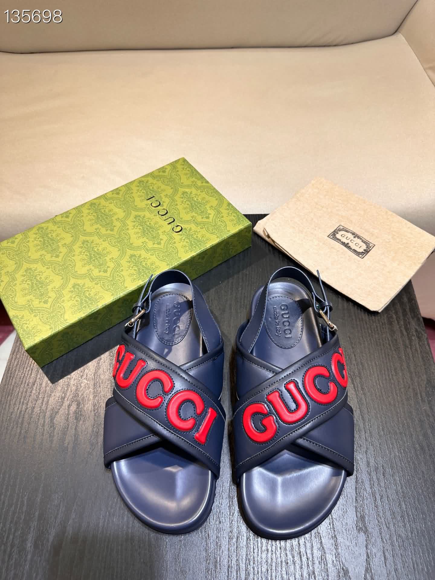 Guc*  涼拖