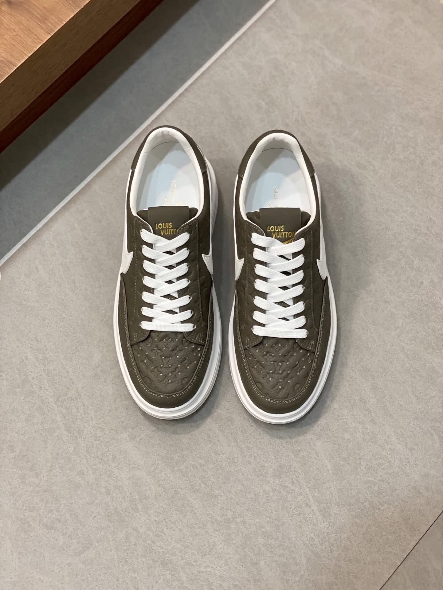 Louis Vuitton x x Nike 聯名款