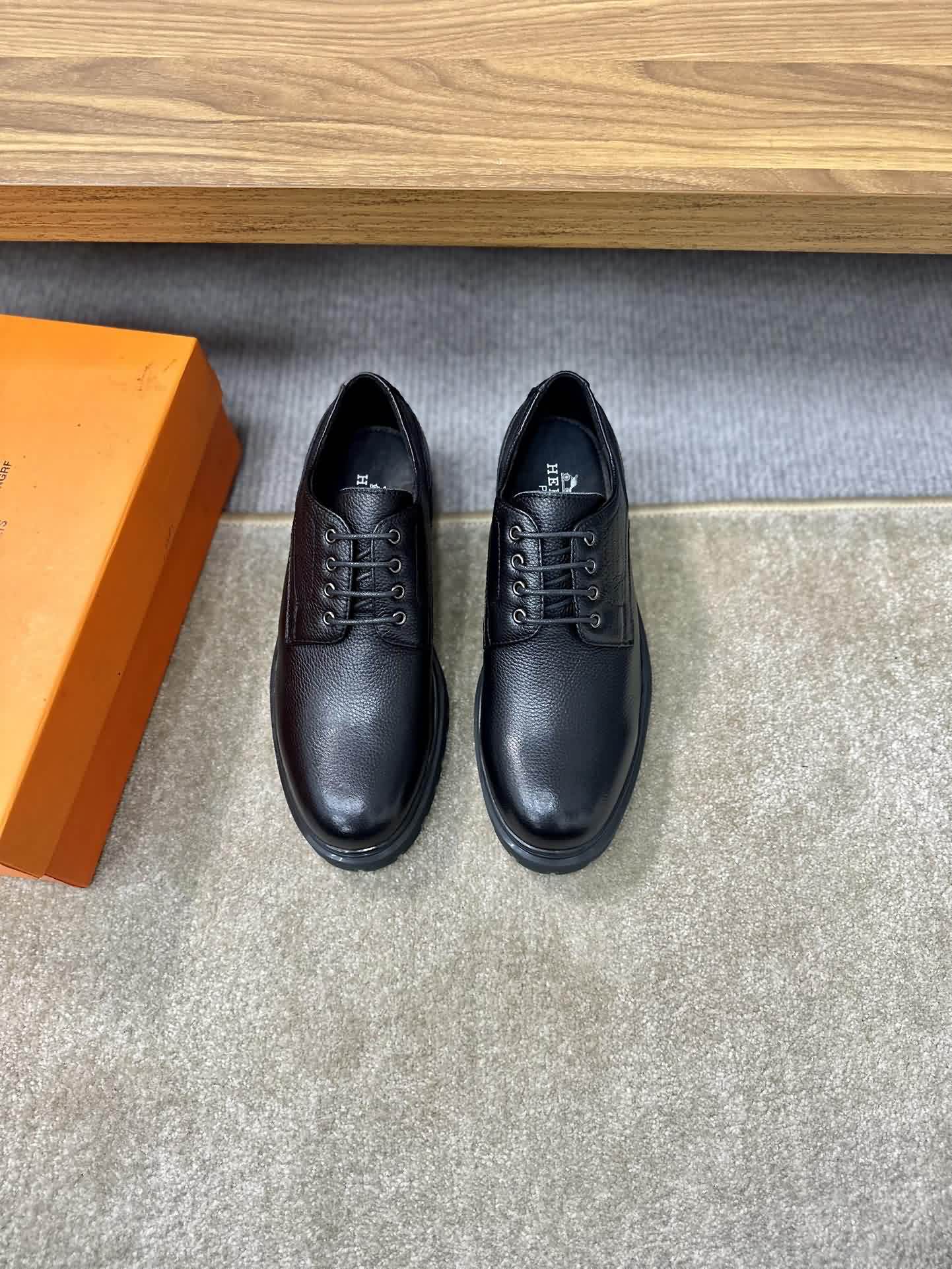 愛馬仕Herm&egrave;s  男士時尚休閒皮鞋