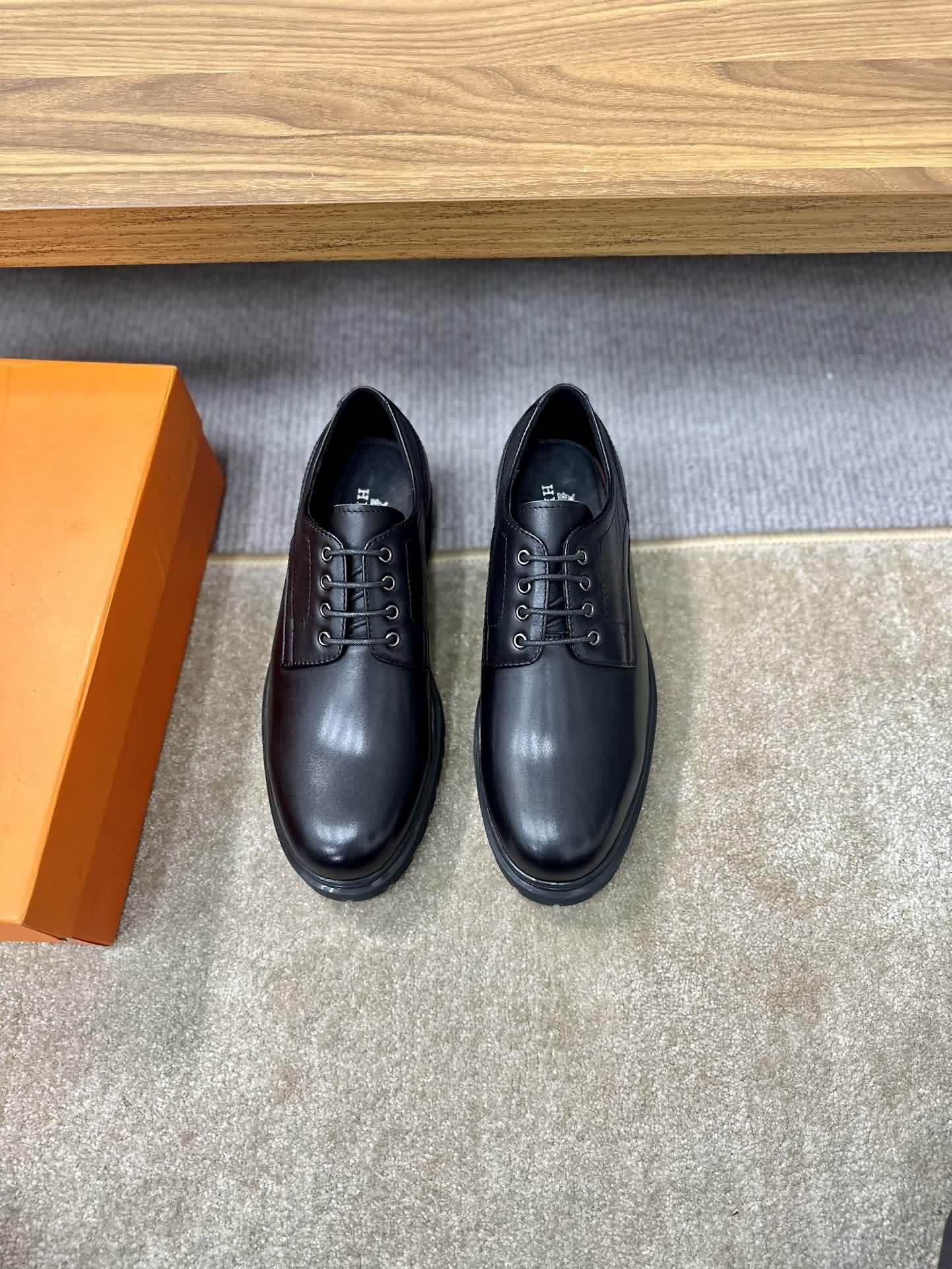 愛馬仕Herm&egrave;s  男士時尚休閒皮鞋