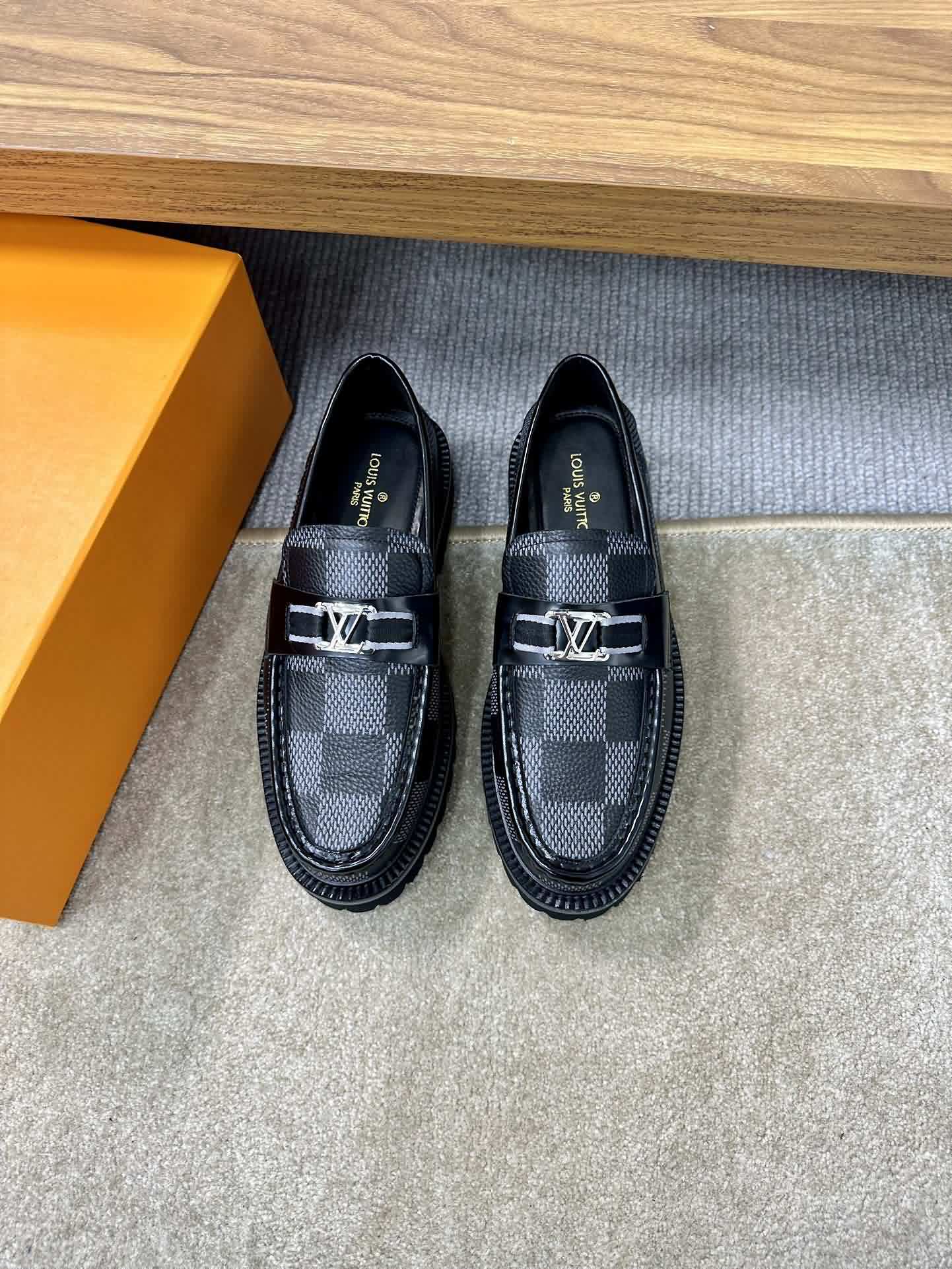 LOUIS*VUITTON（路易威登）男士正裝皮鞋