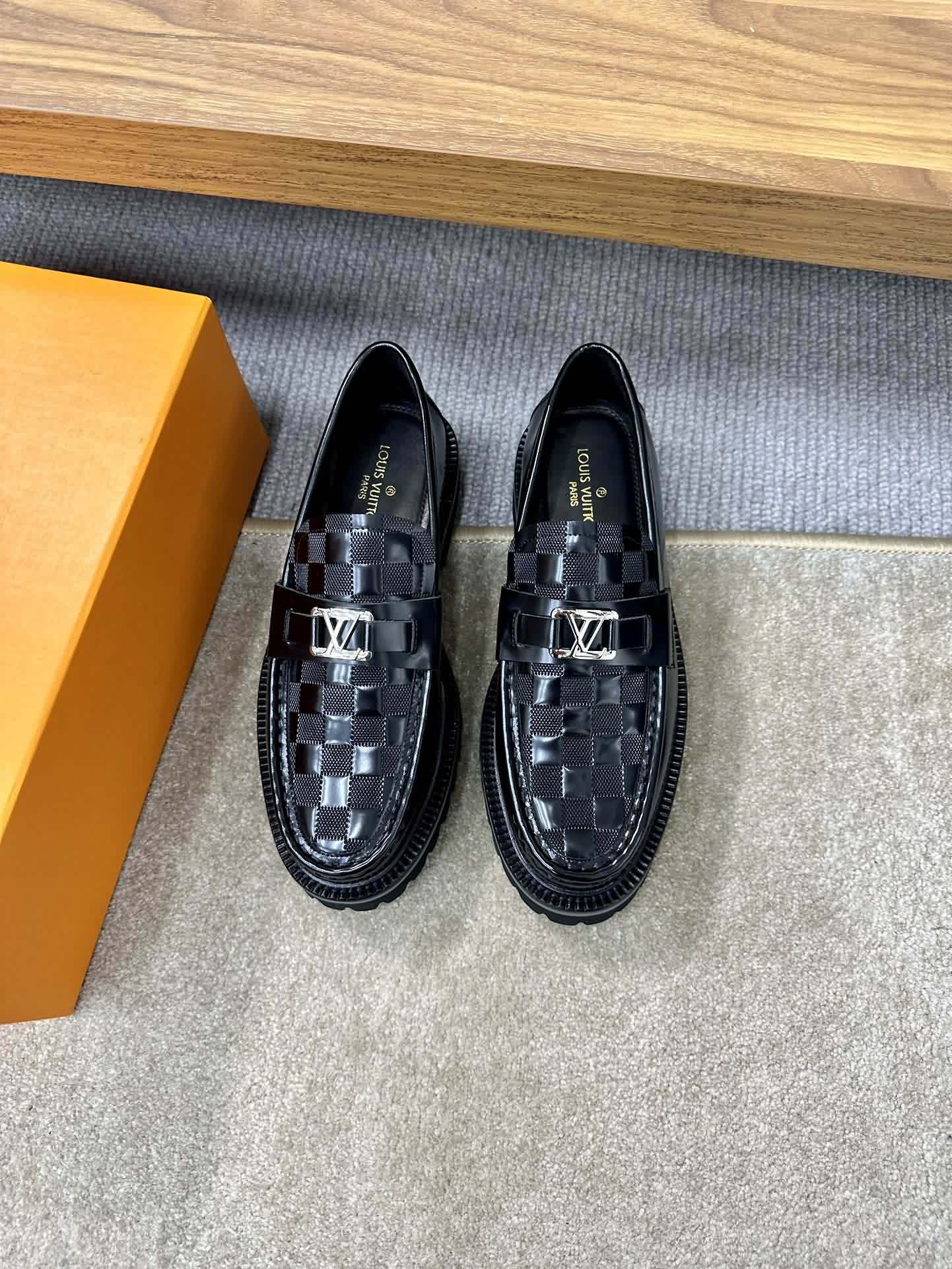LOUIS*VUITTON（路易威登）男士正裝皮鞋