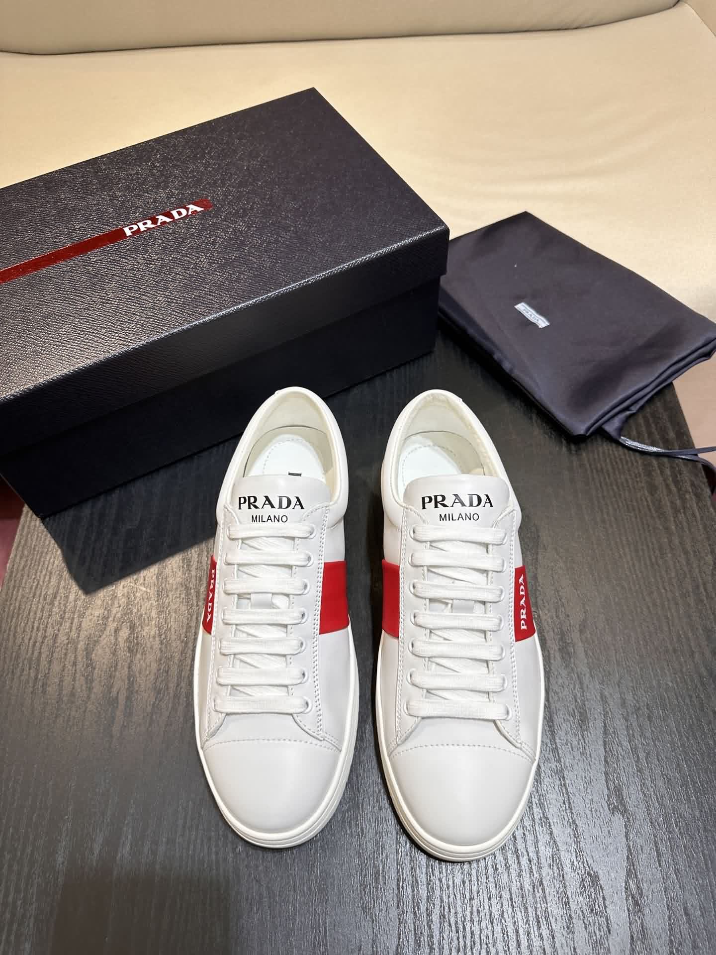 Prada PRAX 01運動鞋