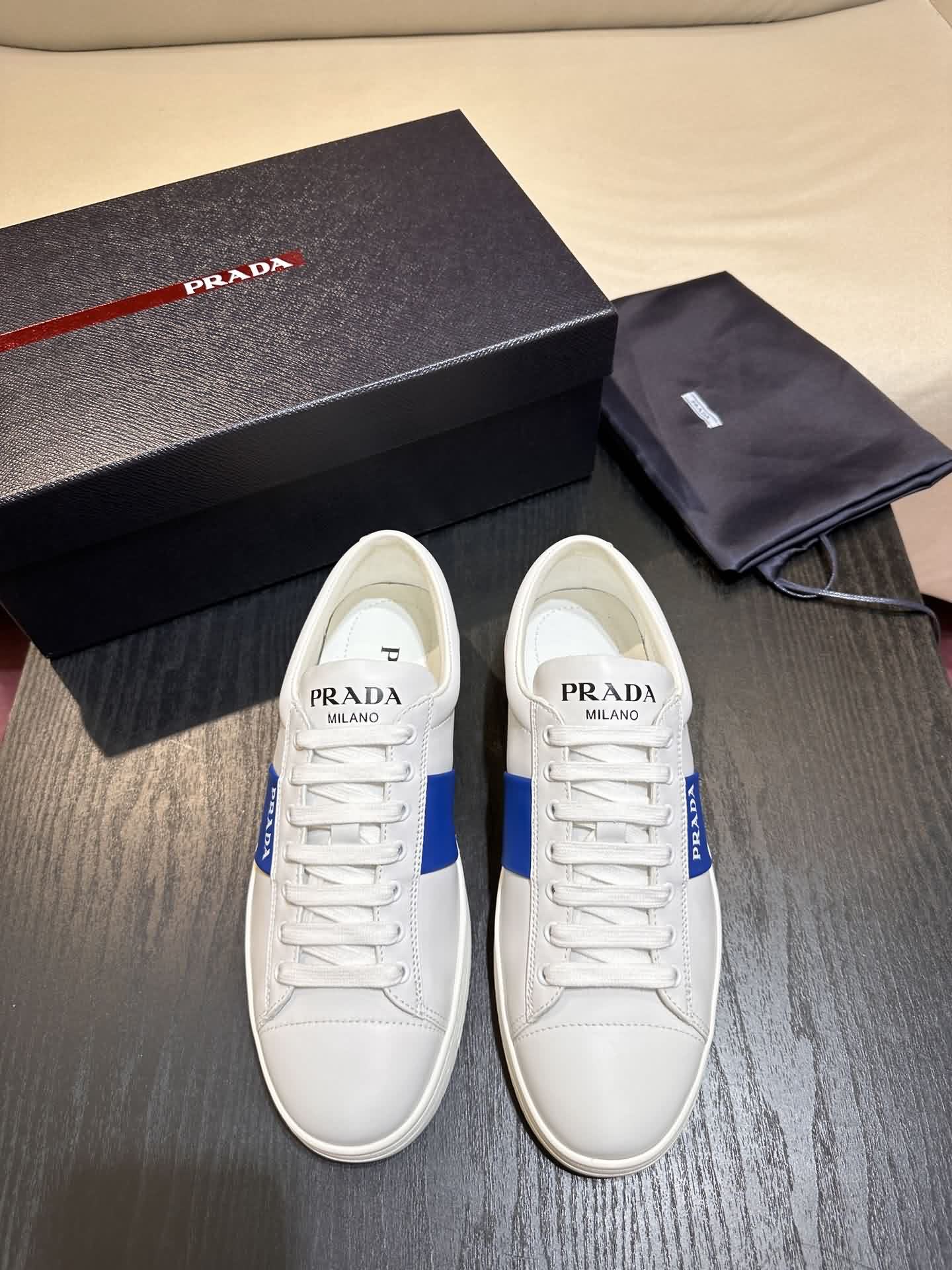 Prada PRAX 01運動鞋