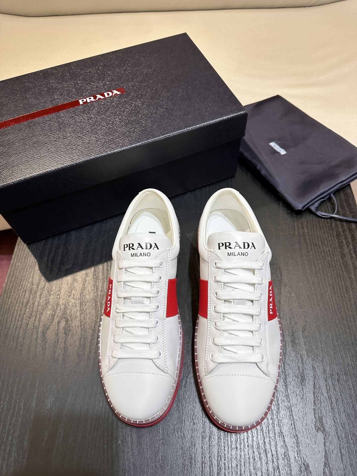 Prada PRAX 01運動鞋
