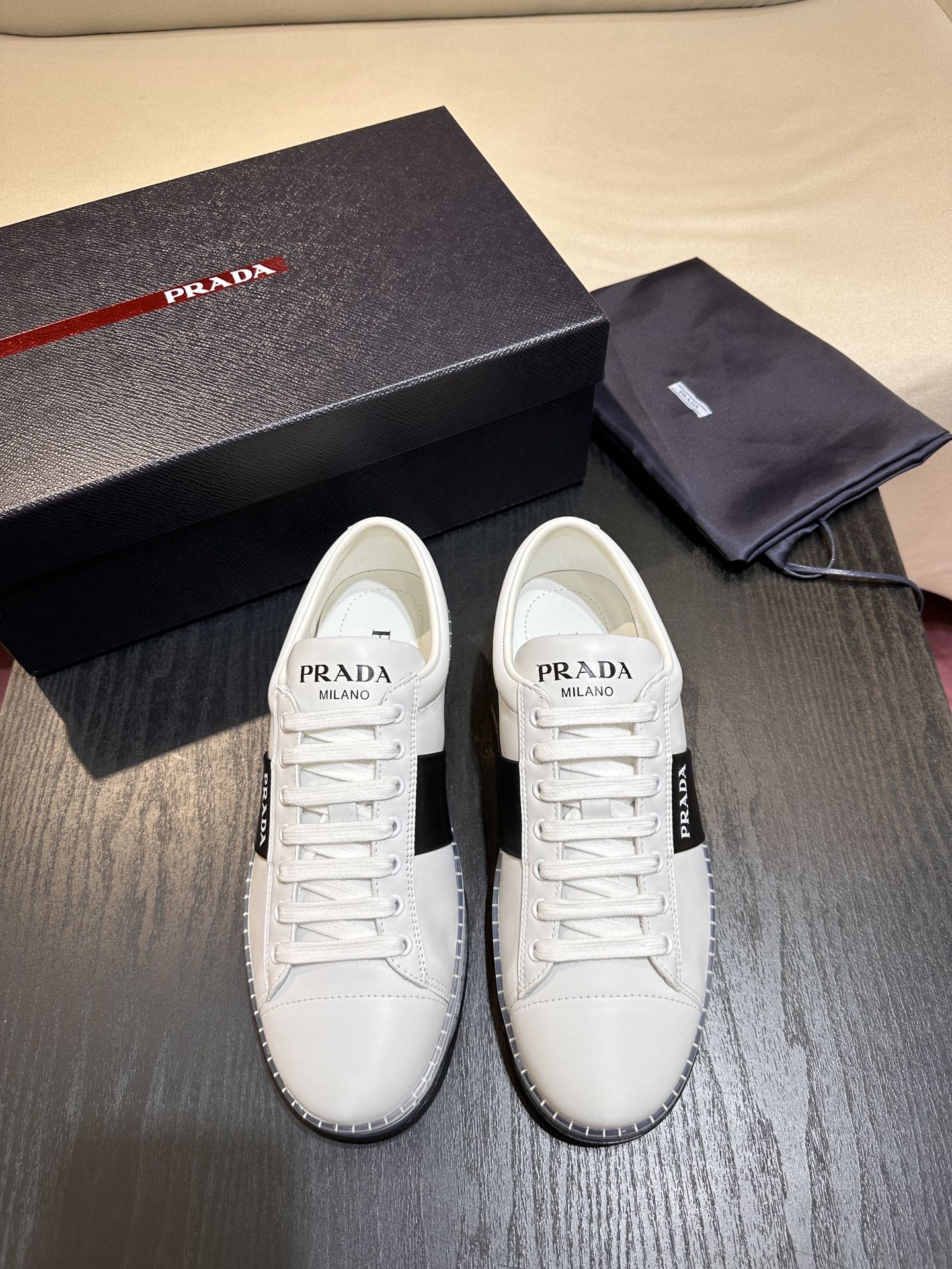 Prada PRAX 01運動鞋