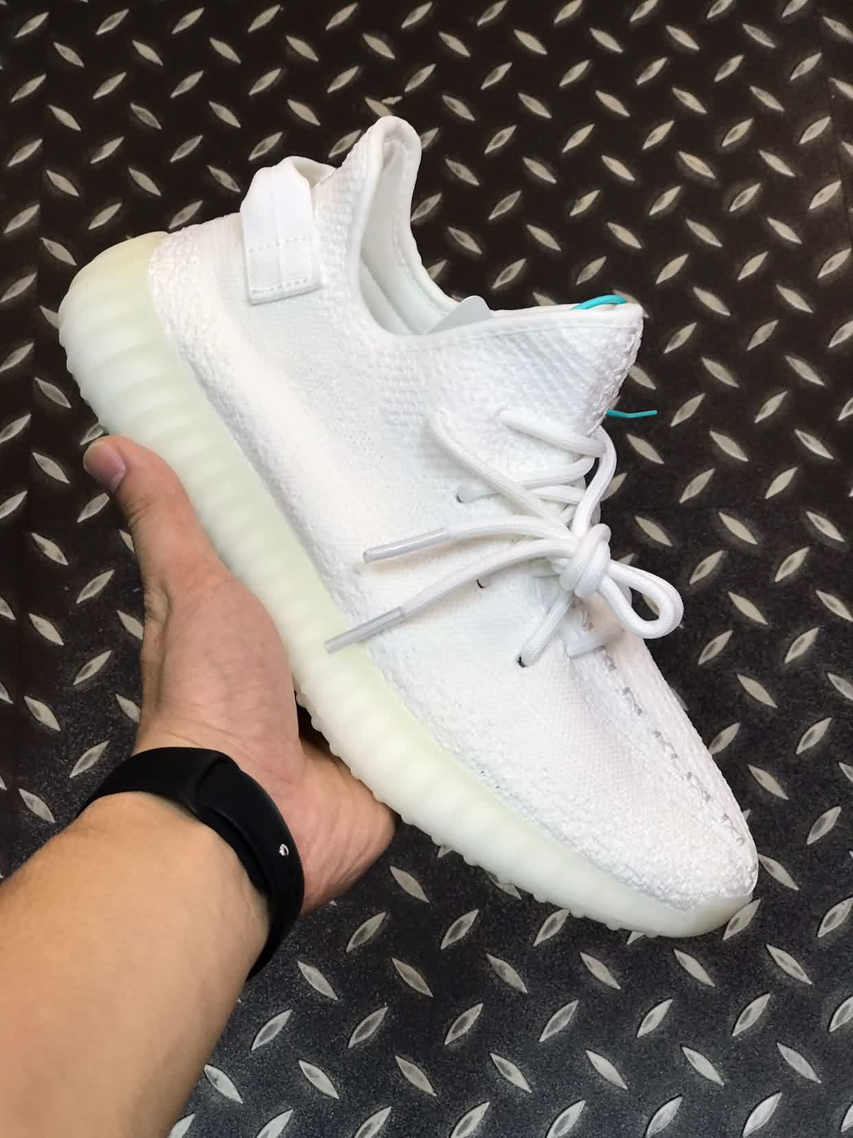 Adidas Yeezy 350V2 Boost