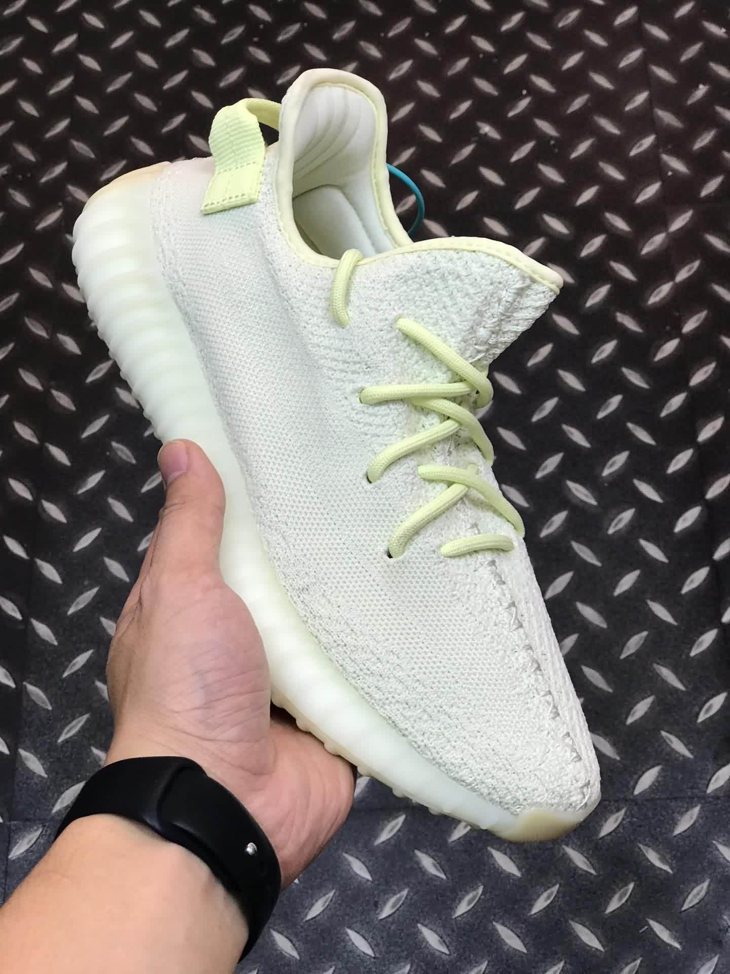 Adidas Yeezy 350V2 Boost