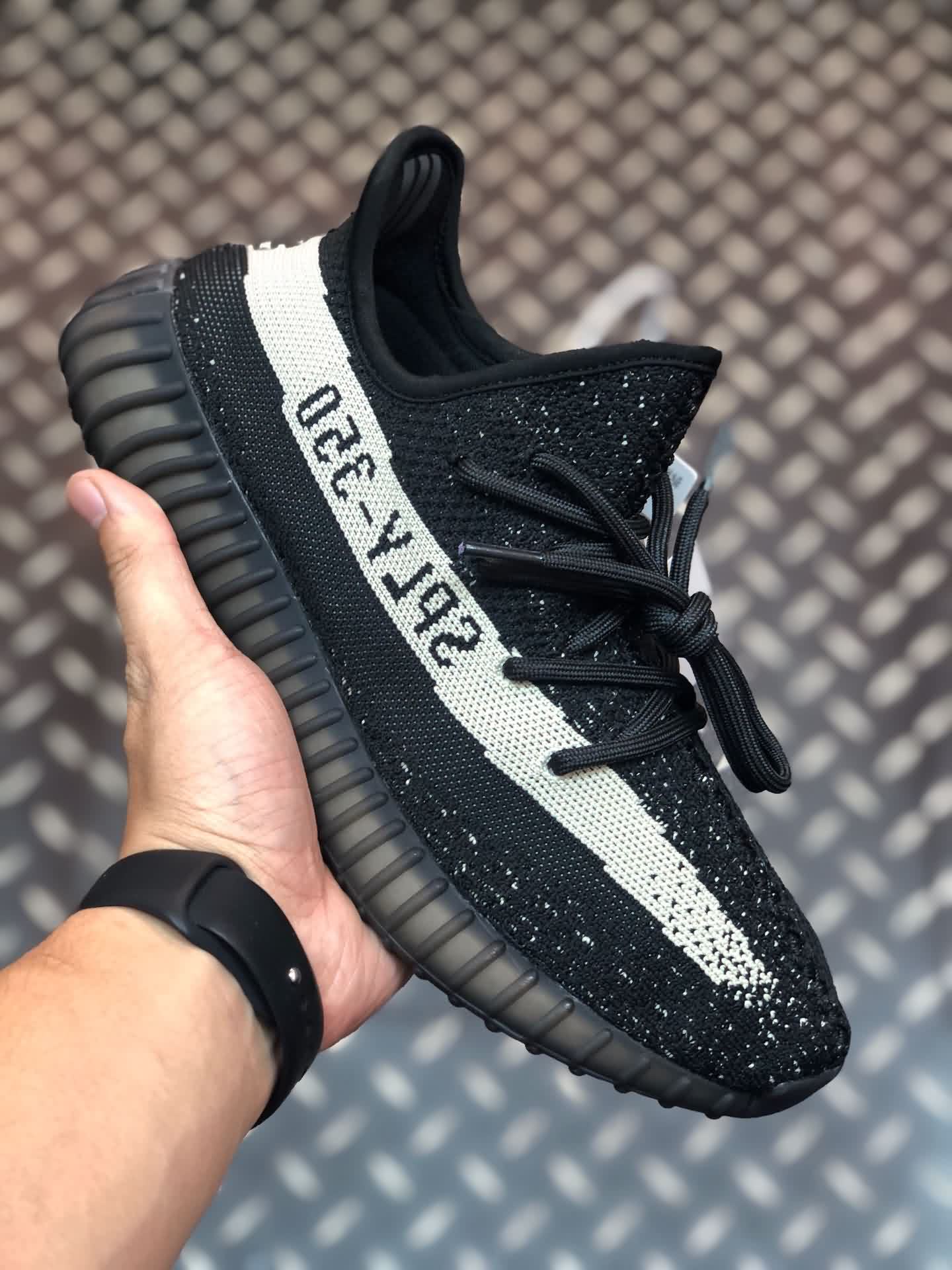 Adidas Yeezy 350V2 Boost