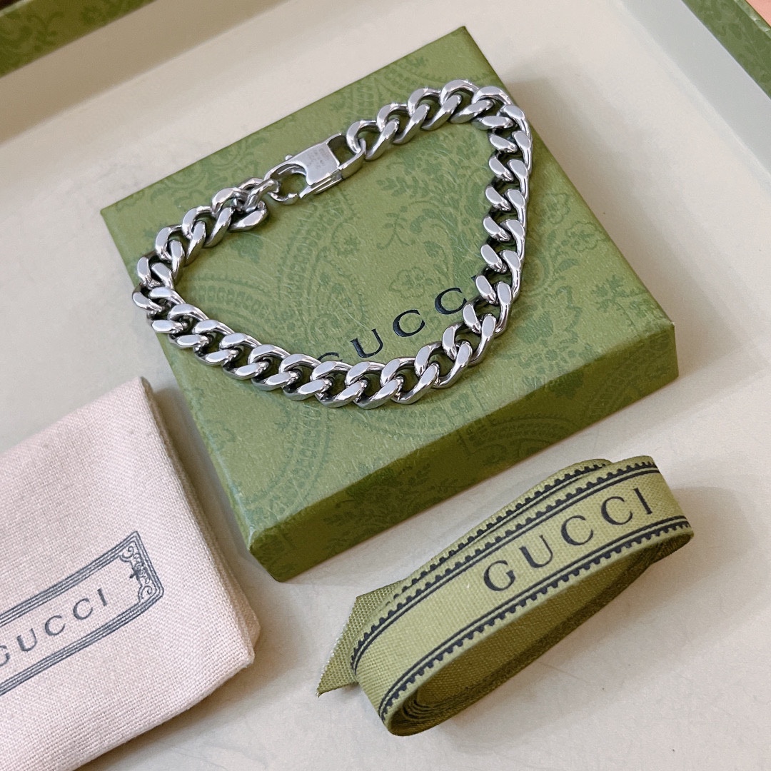 Gucci古馳手鏈最新款的經典款