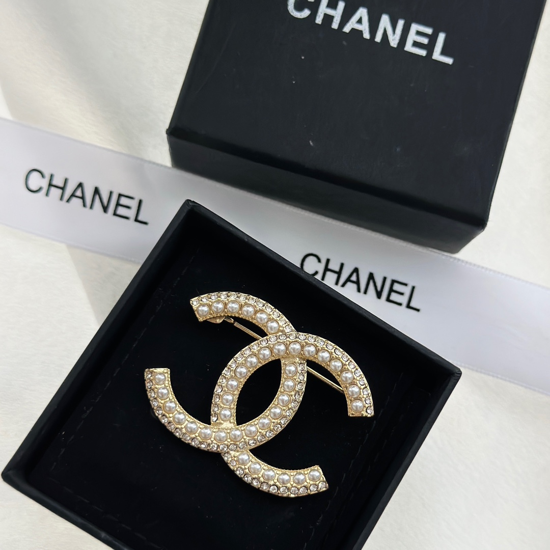 小香 Chanel 22b 新款胸針