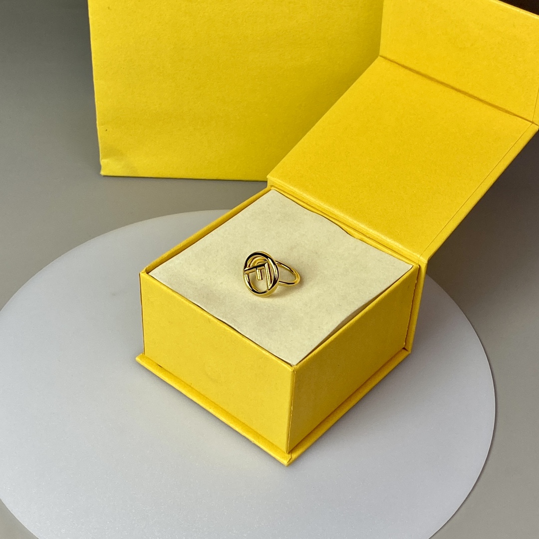 2022 新款 FENDI 芬迪 戒指
