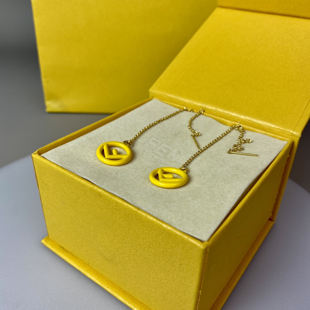 FENDI 芬迪  琺瑯三色齊耳釘