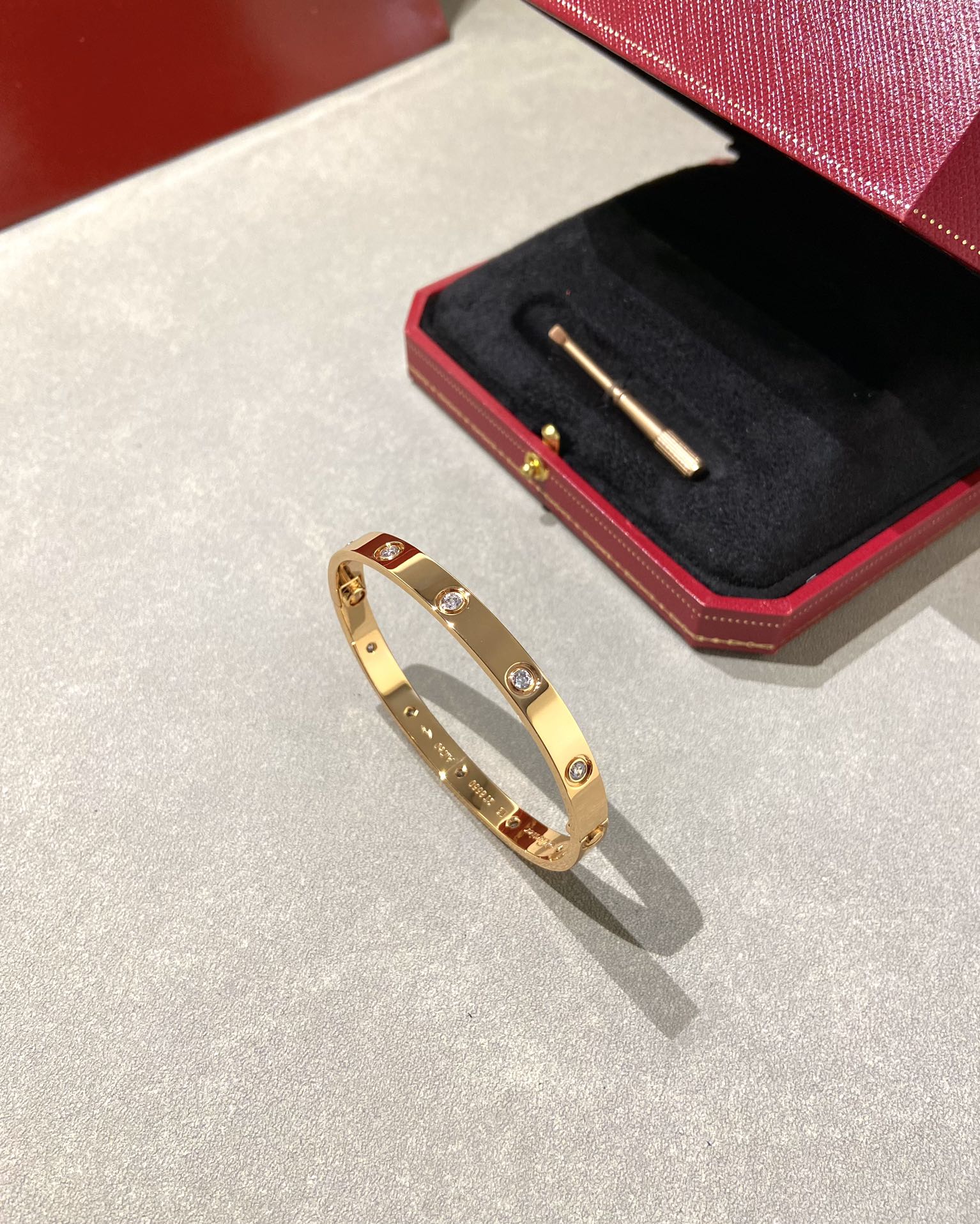 卡家 寬版十鑽手鐲