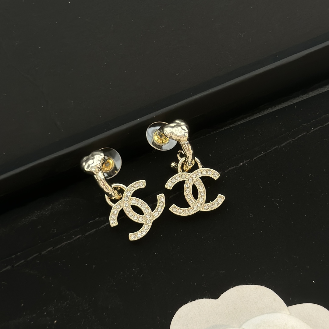 Chanel 小香 早春 23C新款 耳釘