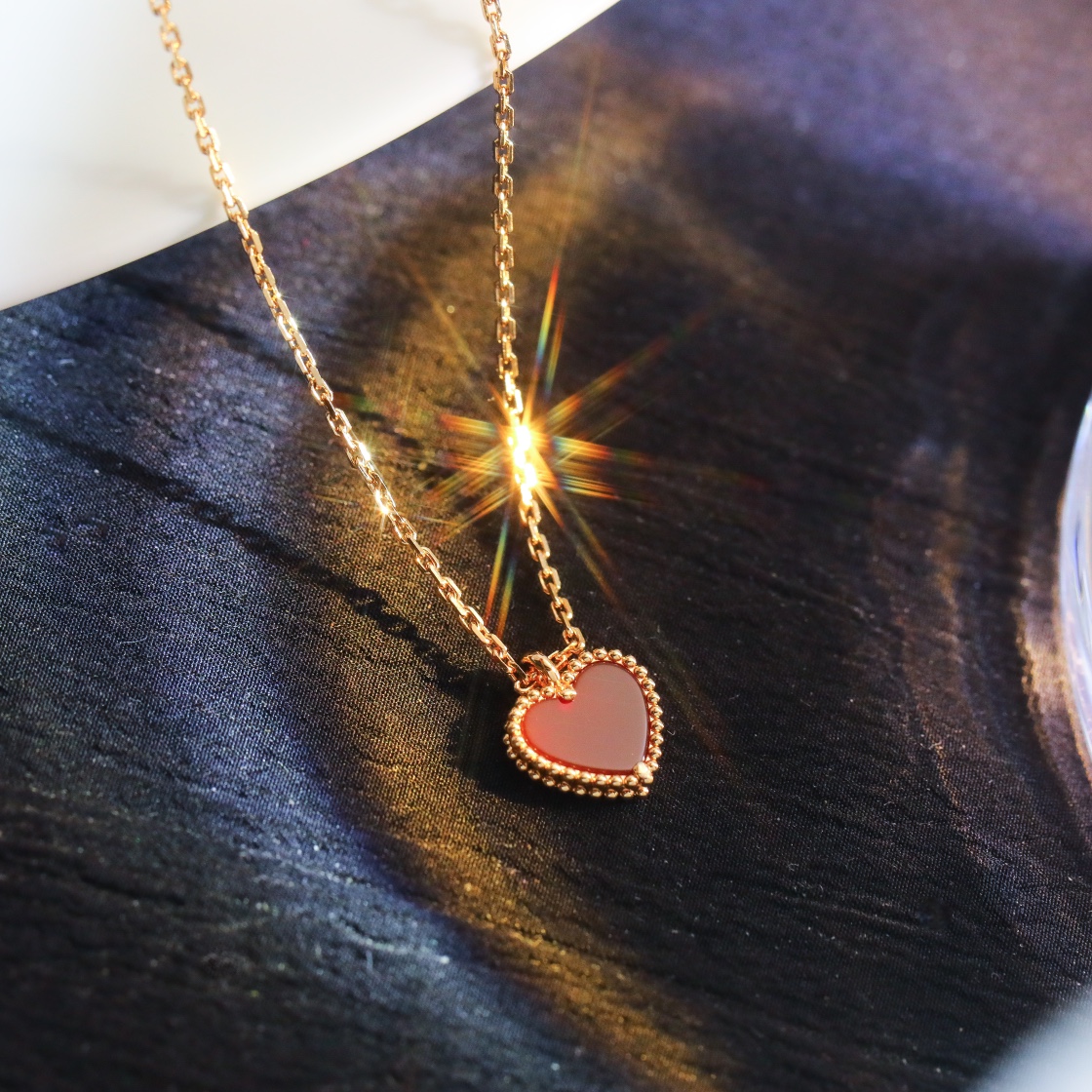 mini桃心單花紅玉髓項鏈