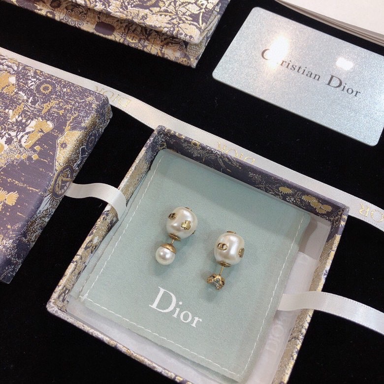 Dior 迪奧 珍珠cd耳釘