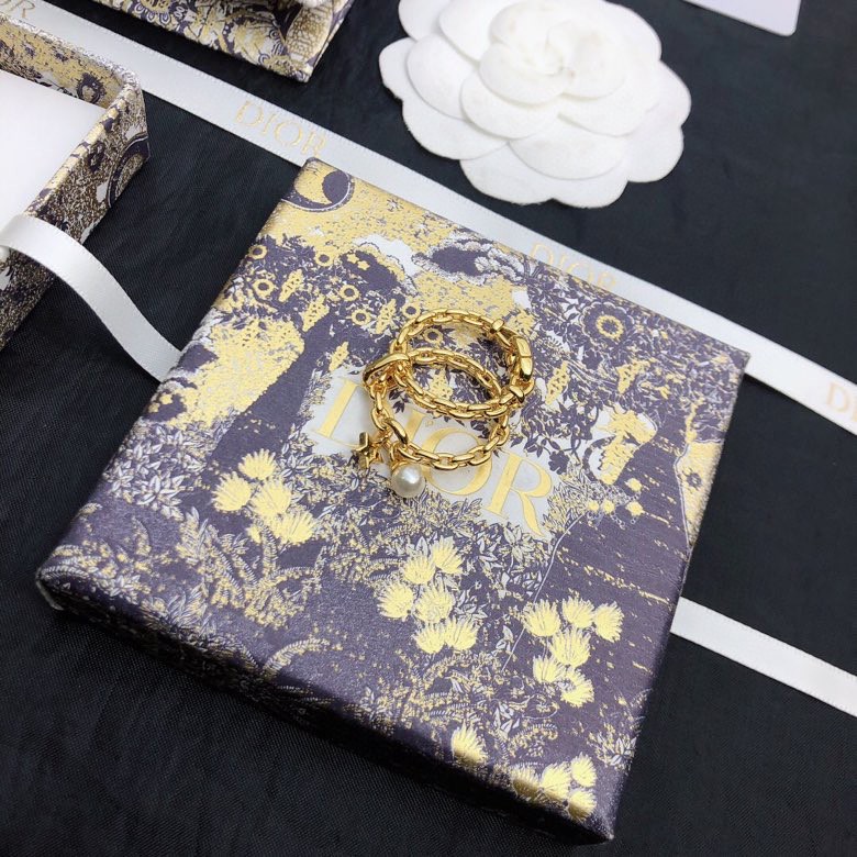 DIOR迪奧必入單品，時尚簡約金色鏈條戒指