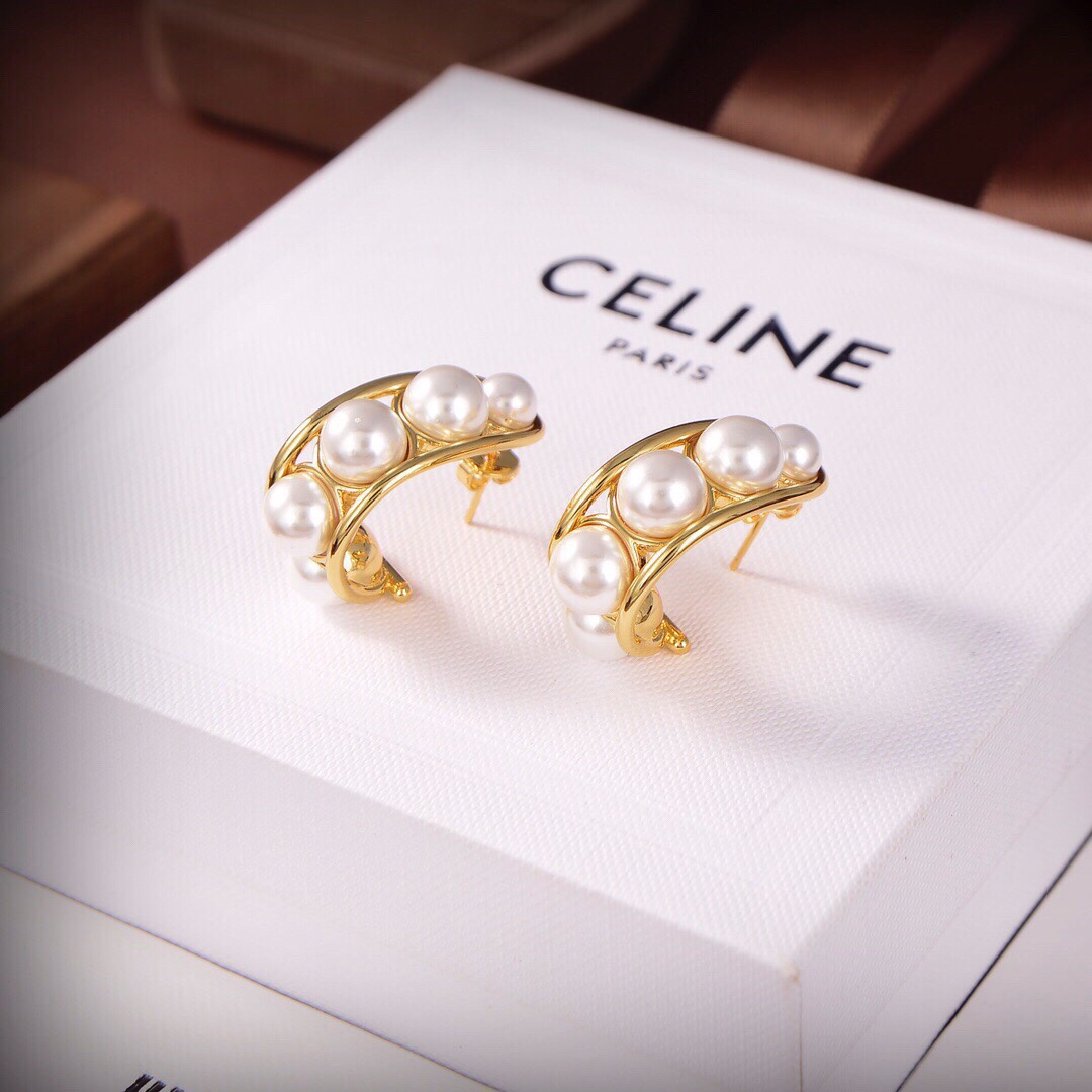 Celine 新款金色珍珠耳環