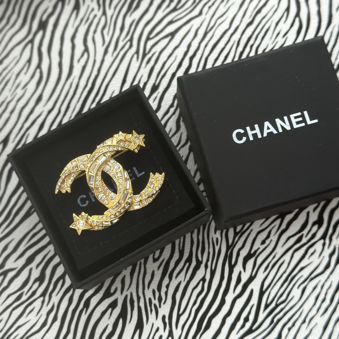 Chanel 小香 23c最新 胸針