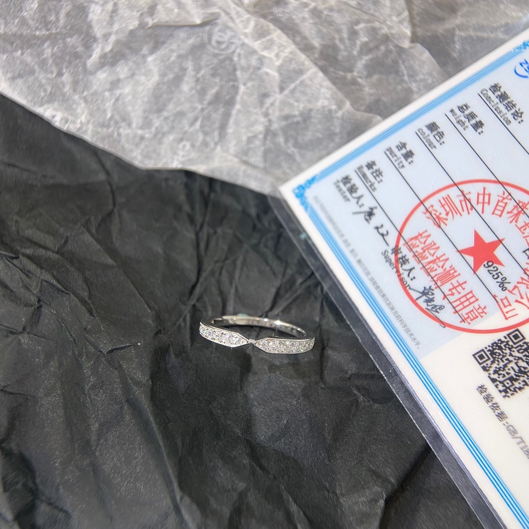 Liens系列設計、寓意、品牌都很贊的一款戒指