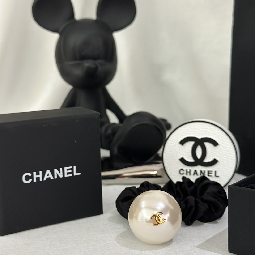 CHANEL  New arrival  專櫃同步小香新款發繩