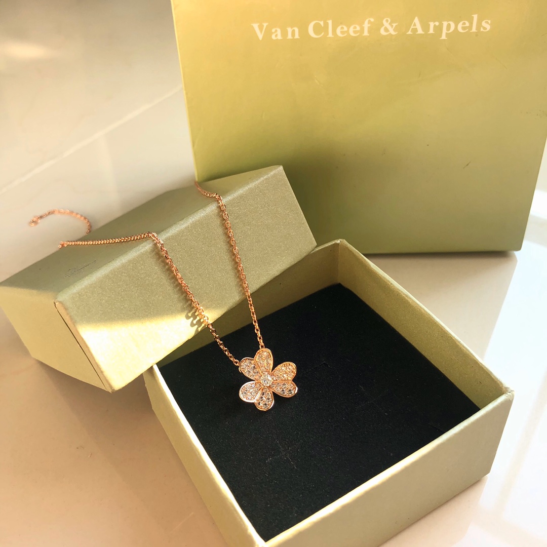 梵克雅寶VCA三葉花光面滿鑽項鏈